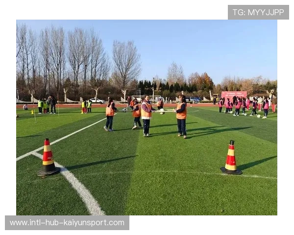 足球教练是否应具备跨学科素养，足球教练专业技能有什么